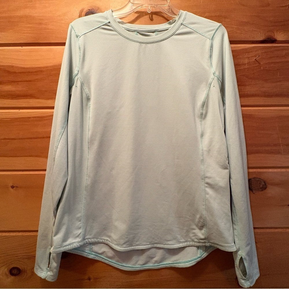 Duluth Trading Co Green and White Long Sleeve Tee size M with thumb holes.